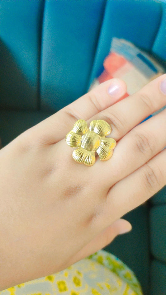 Flower ring