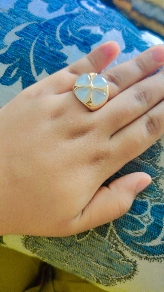 Flower ring