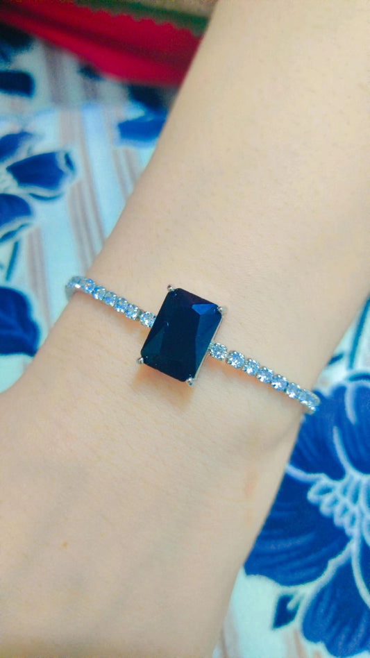 Black stone ring
